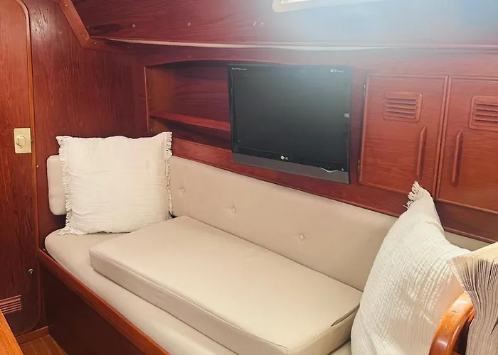 보트호텔 Velero Nadya